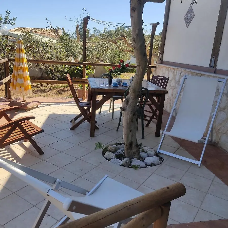 Апартаменты Baglio Cracchiolo Da Tuzzo - Villa Ulivo Сан-Вито-Ло-Капо